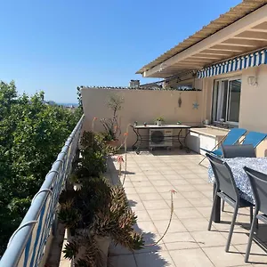Toit Terrasse Proche Plages Croisette Et Palais Des Festivals , Cannes France